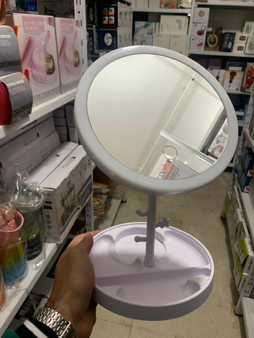 Miroir cosmétique avec lumière LED en forme Rond Rechargeable