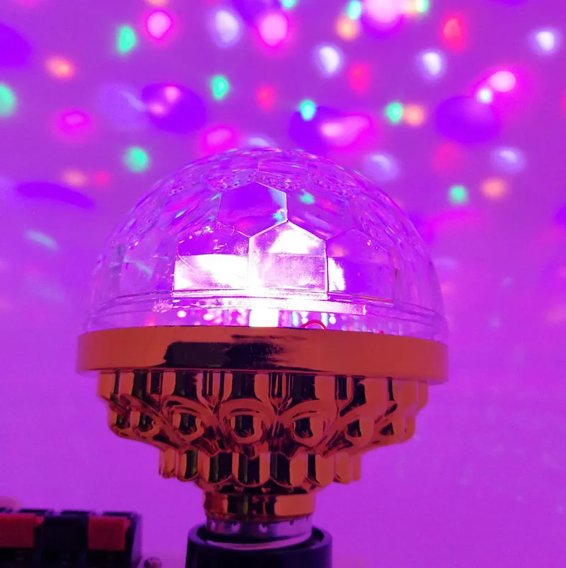 Lampe jeux de lumière multi couleur rotative Disco Ball